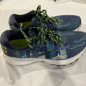 Brooks Ghost 12 Boston Marathon 2020 commemorative addition. Womens 8.5